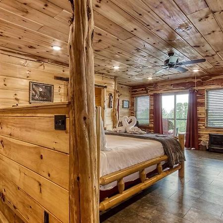 The Log Castle~Stunning Mountain Views~Hot Tub Vila Sevierville Exterior foto