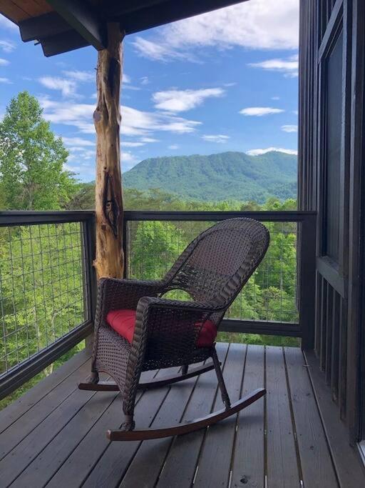 The Log Castle~Stunning Mountain Views~Hot Tub Vila Sevierville Exterior foto