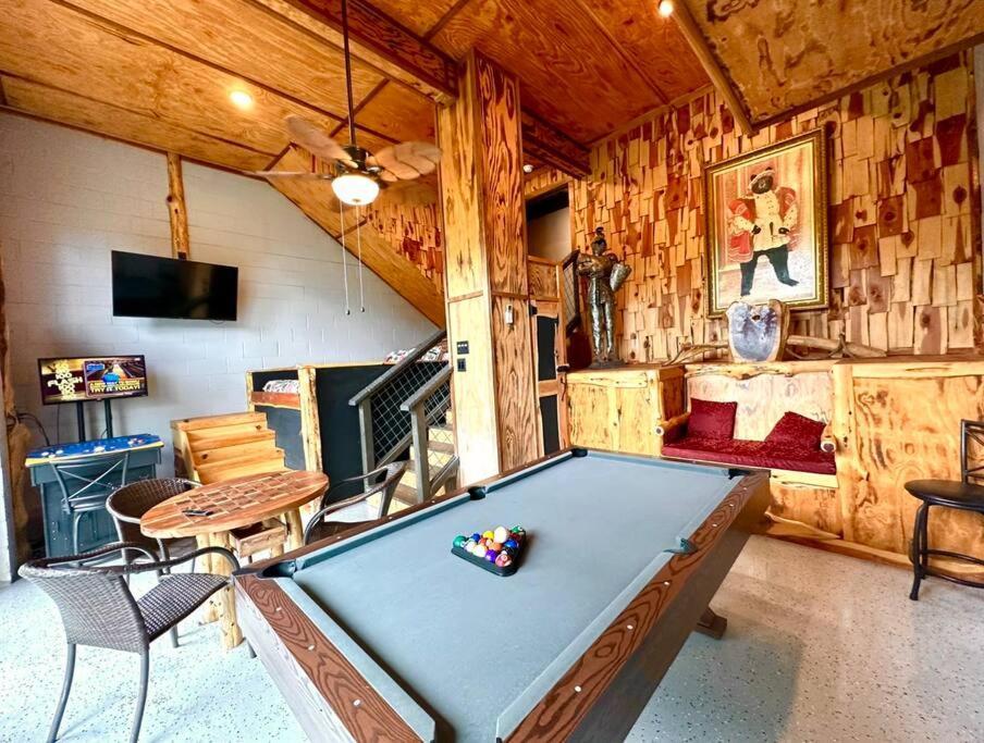 The Log Castle~Stunning Mountain Views~Hot Tub Vila Sevierville Exterior foto